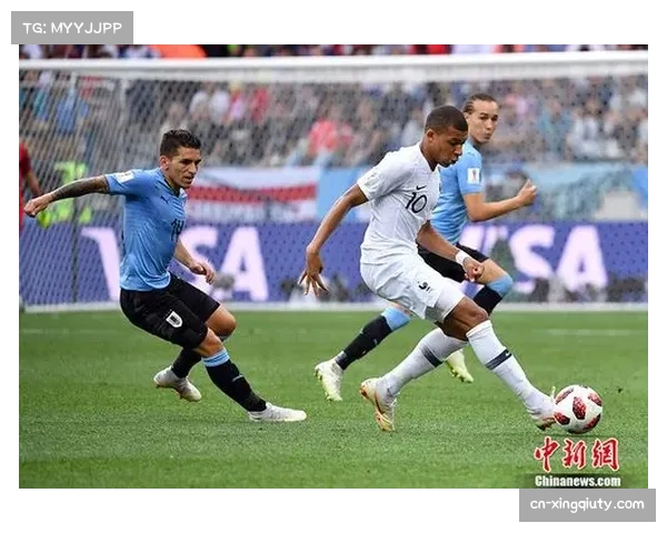 姆巴佩点球被扑后维尼修斯补射破门,皇马锋线组合展现默契